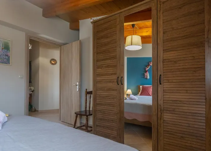 Nefeli Seaview